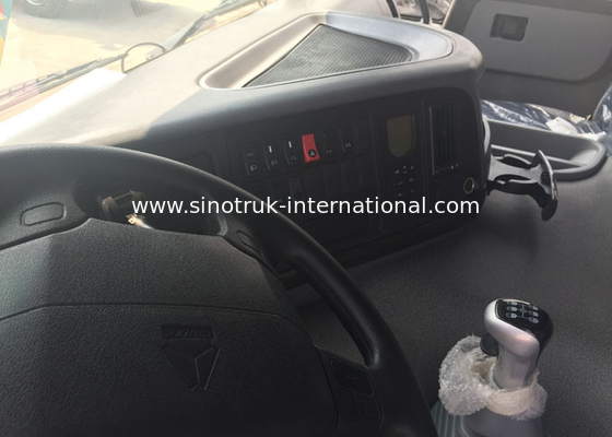 SINOTRUK HOWO Tipper Dump Truck 371HP 8X4 LHD 31tons 20-30CBM  ZZ3317N3567W