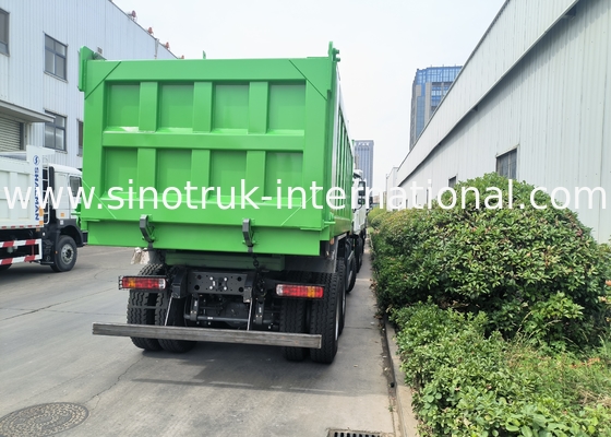 Sinotruk Howo Tipper Dump Truck Weichai 400Hp 6 × 4 Lhd Yeşil Orta kaldırma