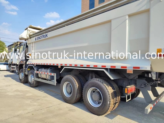 ZZ3317V386JB1R Yüksek At Gücü Düşük Yakıt Tüketimi 380HP Beyaz U Tipi HOWO Tipper Kamyon