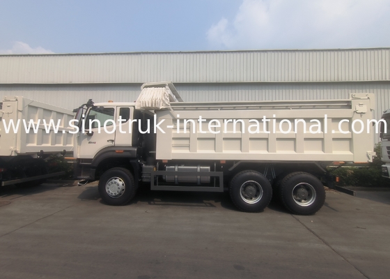 Sinotruk Tipper Dump Truck yepyeni 6 × 4 Nx 20CBM Beyaz Otomatik Tarpaulin