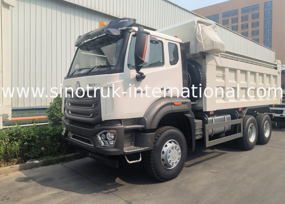 Sinotruk Tipper Dump Truck yepyeni 6 × 4 Nx 20CBM Beyaz Otomatik Tarpaulin
