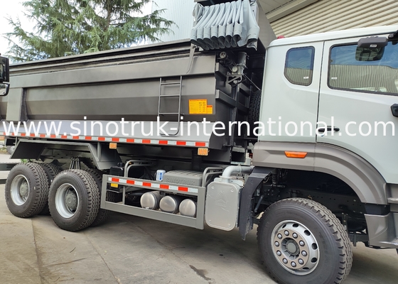 SINOTRUK HOWO LHD 6×4 10 tekerlekli 40 ton madencilik için U tipi atık kamyonu