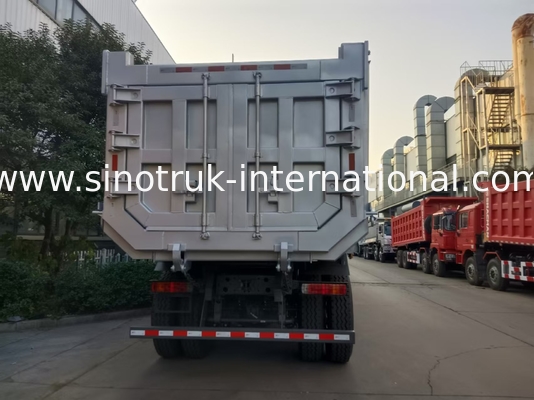 SINOTRUK HOWO 400HP 12 Tekerlekli LHD 40Ton 30CBM ZZ3317V3567B1
