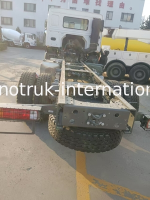 SINOTRUK HOWO Kargo Kamyon Şasi 16-20 Ton 4X2 LHD 300HP