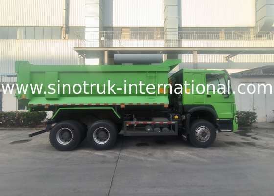 Sinotruk Howo Tipper Dump Truck 380Hp 6 × 4 U Şekli Kargo Vücudu Yeşil Renk