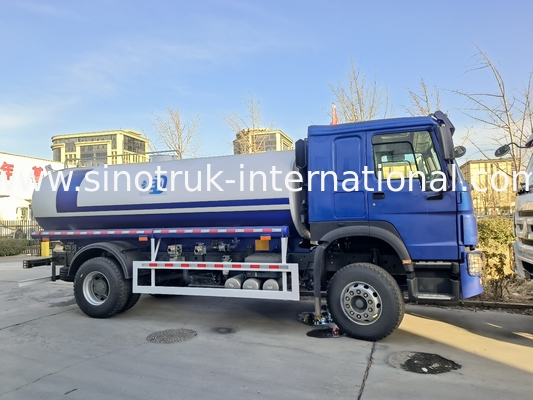SINOTRUK HOWO Su Tankı Kamyonu 4x2 RHD 300HP 10CBM Sürekli Su Taşımacılığı için