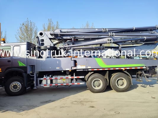 HOWO 380HP Akıllı Pompa Kamyonları 52m Boom 6x4 Vertikal dökme için eşsiz çekiş