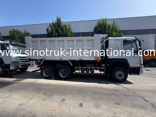 SINOTRUK Engine 371HP 6 × 4  LHD HOWO Dump Truck  White 19-20CBM  Middle Lifting