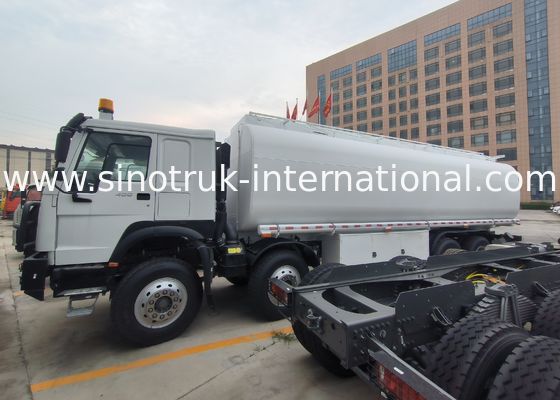 400 HP motor çıkışı Petrol taşıma kamyonu Güvenli yağ teslimatı için mükemmel çözüm