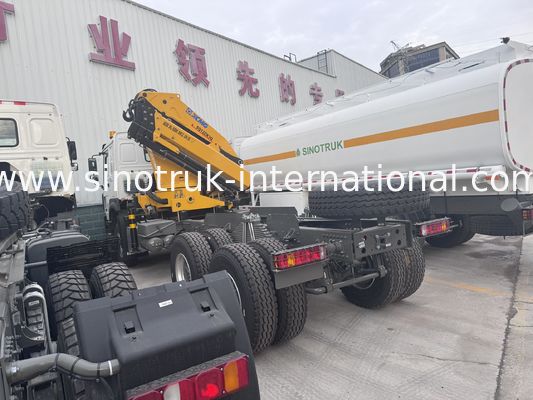 SINOTRUK Truck Mounted Cranes Equipment 12 Tons XCMG For Lifting 6X4  Knuckle Boom Crane Yellow, eye-catching, Military bumper