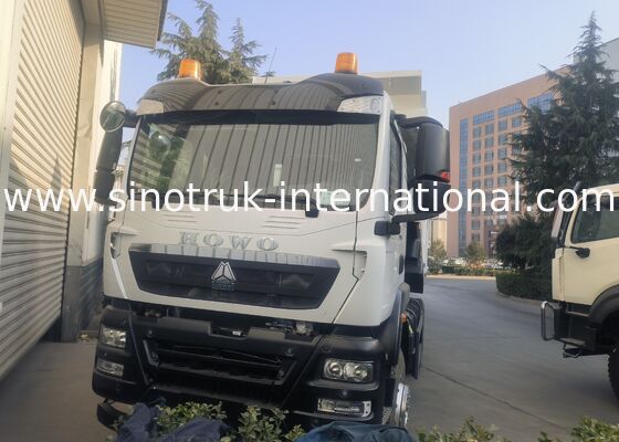 HOWO TX Ağır yük taşımacılığı için 300L yakıt tankı kapasitesi ve çelik gövde malzemesi olan ağır yük taşıyıcısı