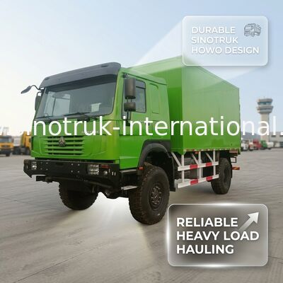 SINOTRUK Ağır Hizmet Tipi Kamyon, 4X4 LHD Sürüş Tipi, 5000*2300*2300 mm Kargo Tankı ve Ağır Yük Taşımacılığı için 16T Arka Aks Kapasitesi Yeşil