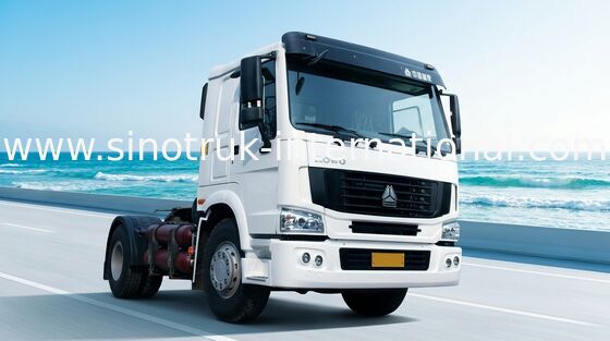 SINOTRUK HOWO Traktör Kamyon LHD 4X2 Euro2 420HP ZZ4187V3511V