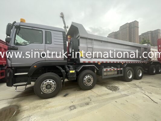 Ağır Görevli HOWO TX 8X4 Tipper Truck 400HP Çift 16T Arka Aks Çift 9.5T Gri