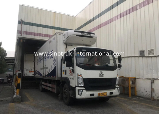 Sandviç Yapı 4 × 2 Soğutmalı Kamyon İyi Isı Yalıtım Performansı