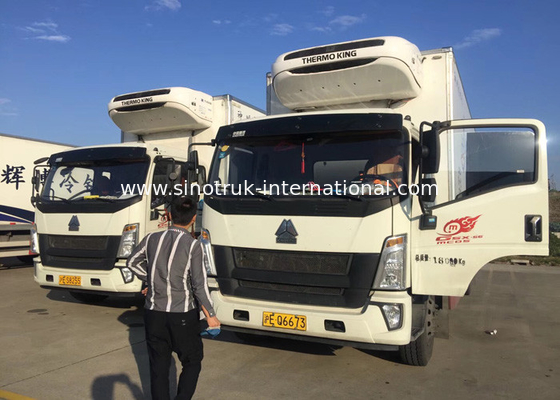 Sandviç Yapı 4 × 2 Soğutmalı Kamyon İyi Isı Yalıtım Performansı