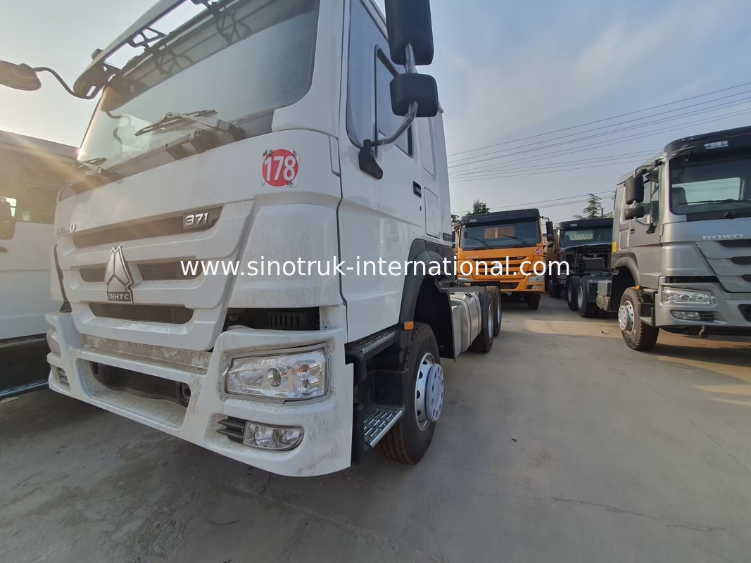 HOWO A7 Kullanılmış Traktor Kamyonu LHD 6X4 Euro 2 371 HP Güç Desteklenmiş Hidrolik Direksiyonla Beyaz