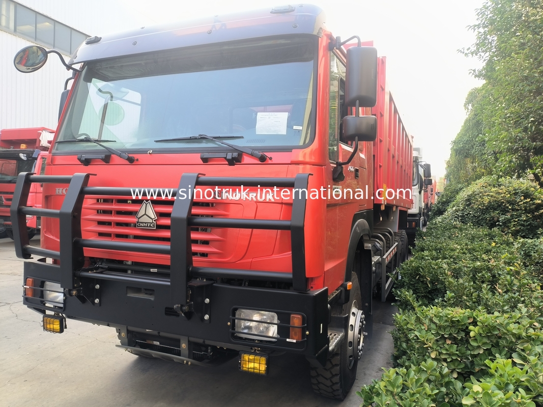 Sinotruk Howo Tipper Dump Truck 6 × 4 Lhd 10 Tekerlekli Hayalet Yüzü Bumper Maden Lastikleri