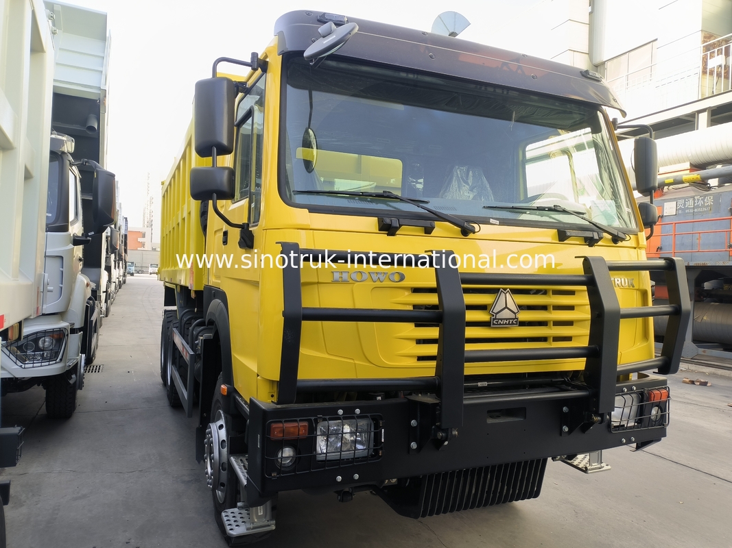 Sinotruk Howo Tipper Dump Truck 6 × 4 Lhd 10 Tekerlek 20CBM Kargo Kutusu Maden Lastikleri