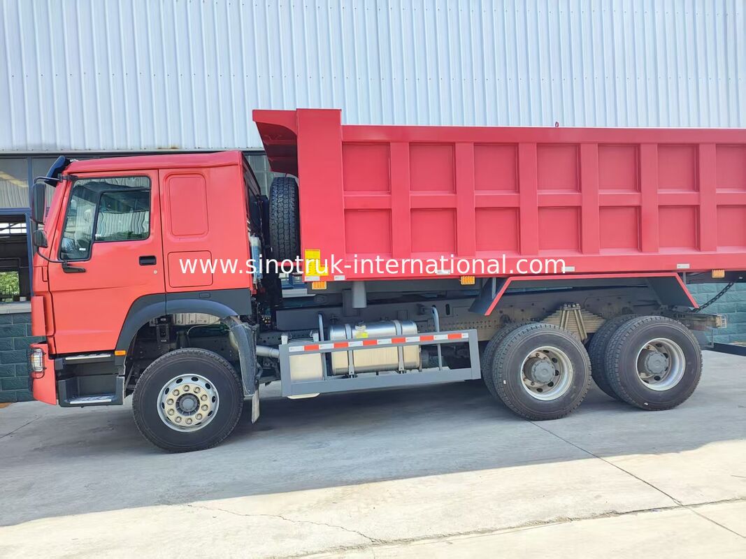 Ağır Görevli HOWO 371 At Gücü 6×4 Orta Tükleme Tasarımı, 20 M3 Kargo Vücudu, Toplu Malzeme Taşımacılığı İçin 12.00R20 Standart Lastiklerle Dolu
