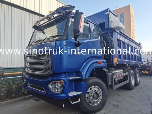 SINOTRUK HOHAN NEW HOWO 30 - 40 Ton RHD 10 Tekerlekli İnşaat için Tarpaulin Mavi Yüksek verimlilikli kaldırma ve boşaltma